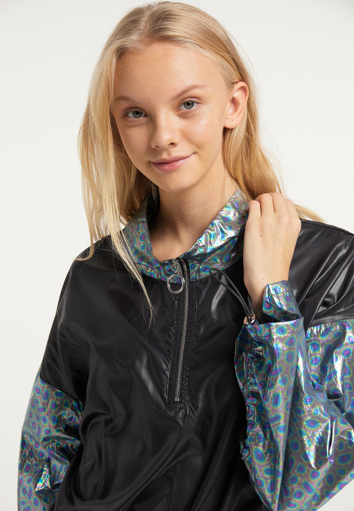 myMo ATHLSR Women's Windbreaker Jacket