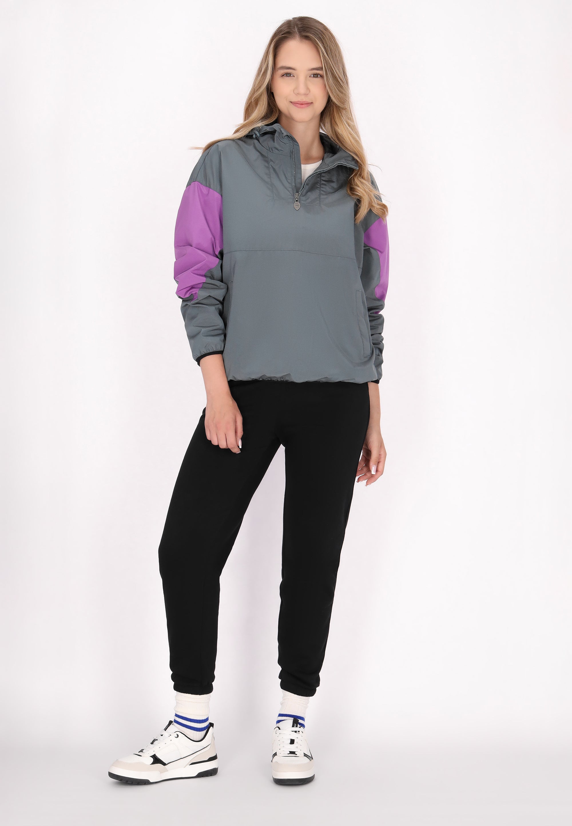 Grau-Blauer Farbblock