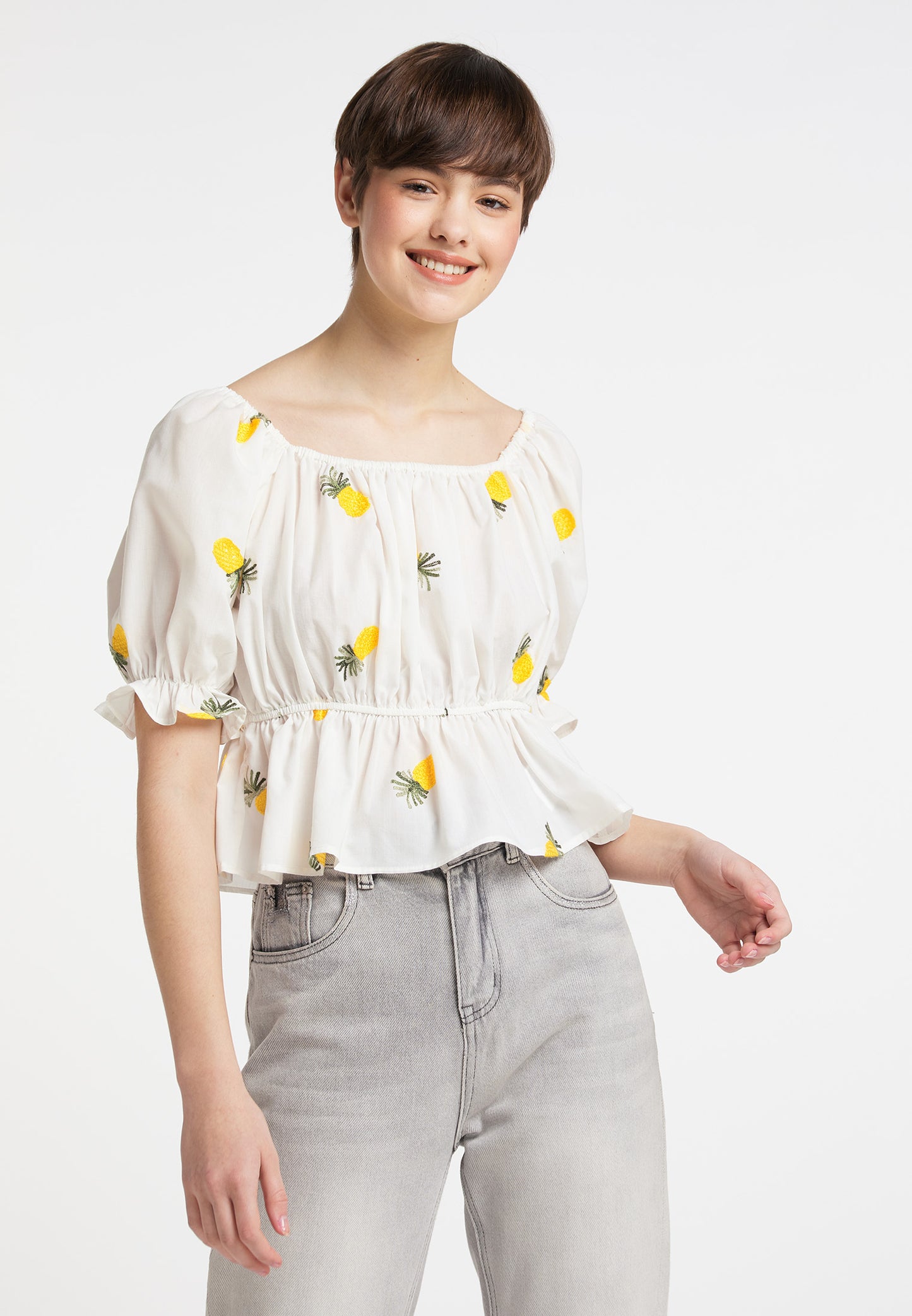 myMo Women's Embroidered Cropped Blouse