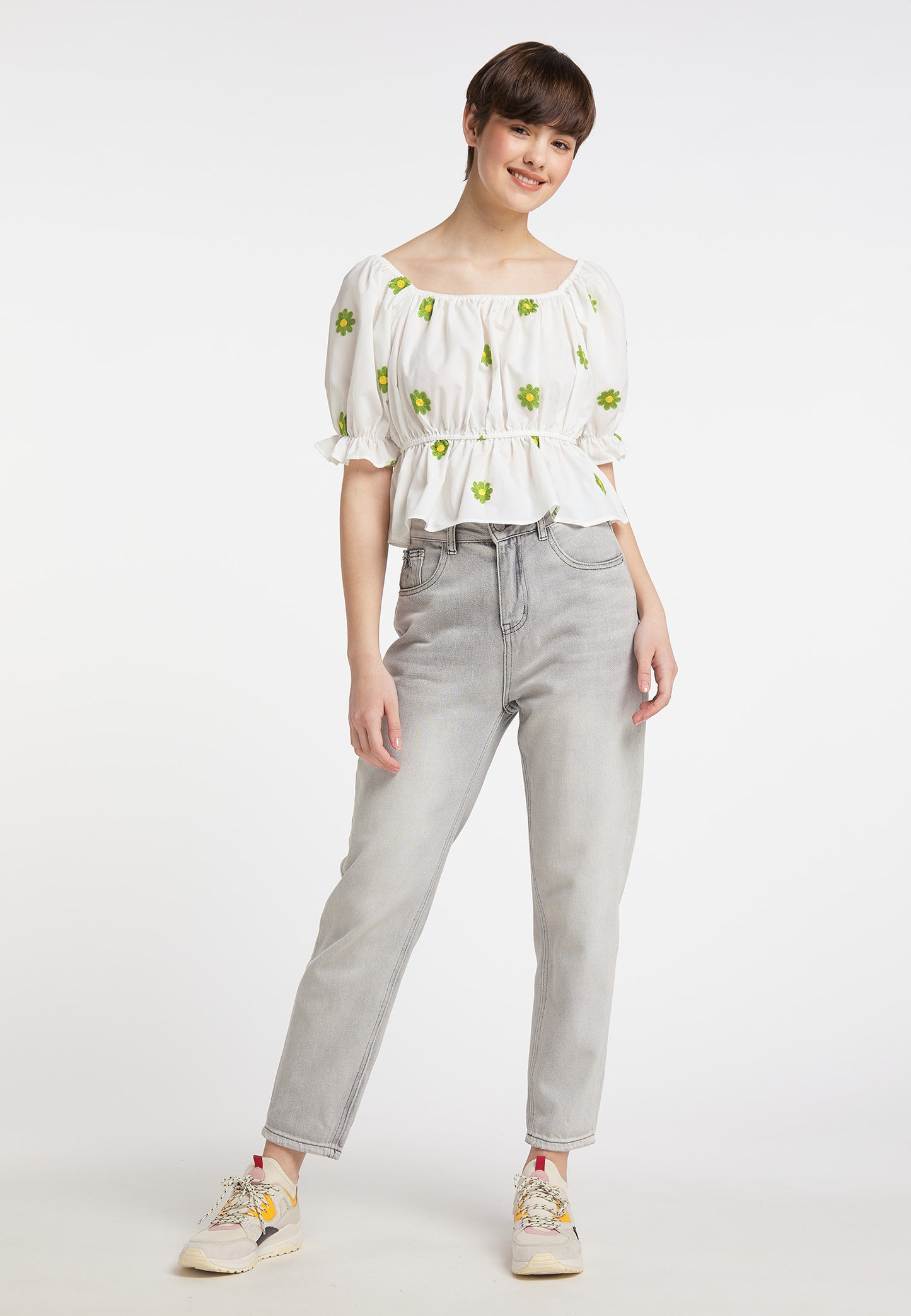 myMo Women's Embroidered Cropped Blouse