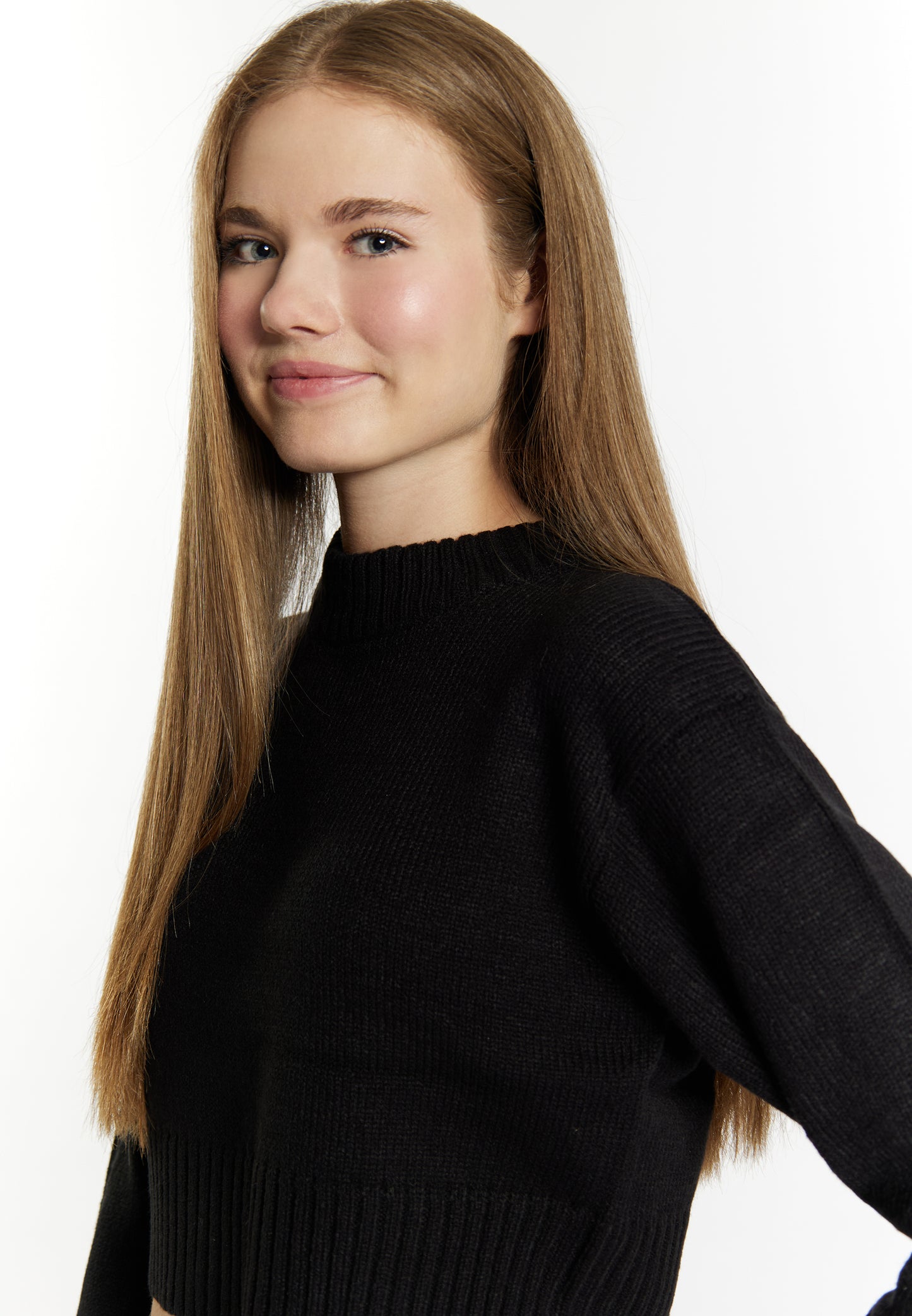 myMo Women's Cropped Sweater