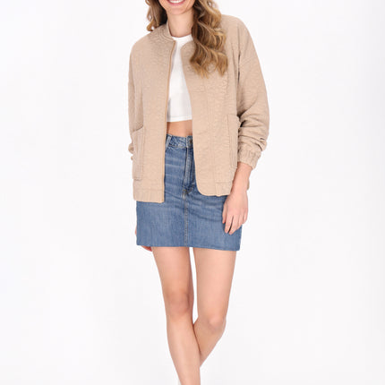 Collection image for: Embossed Pattern