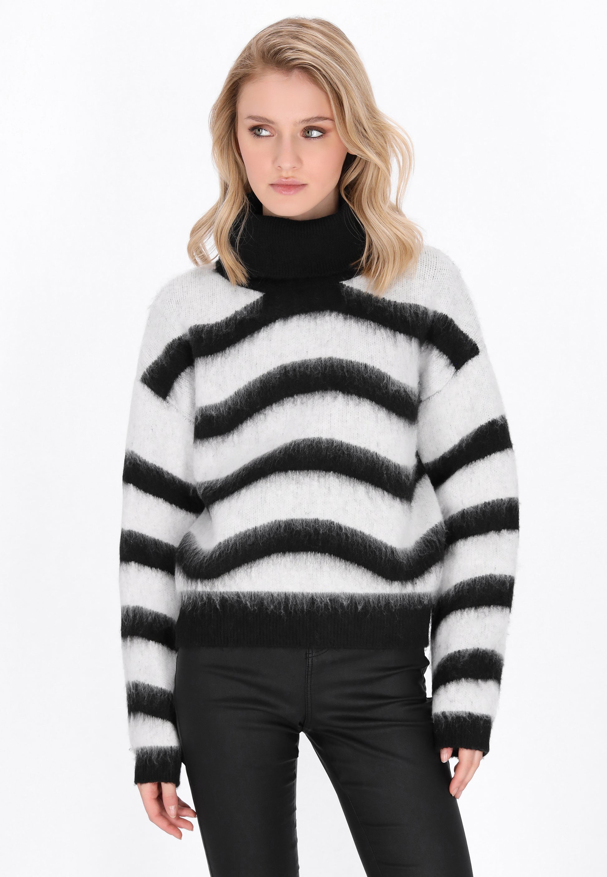 myMo ROCKS Women's Sweater