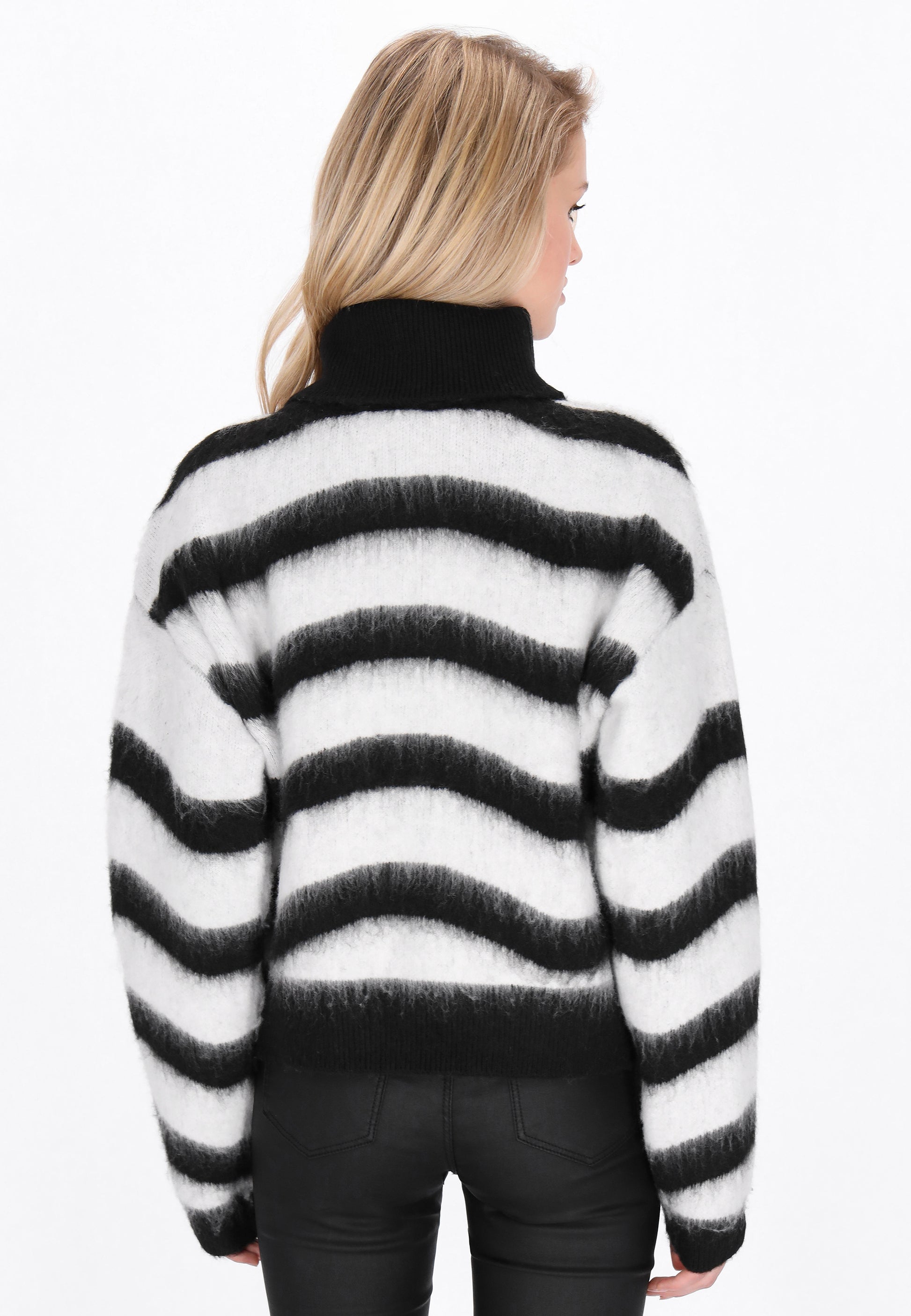 myMo ROCKS Women's Sweater