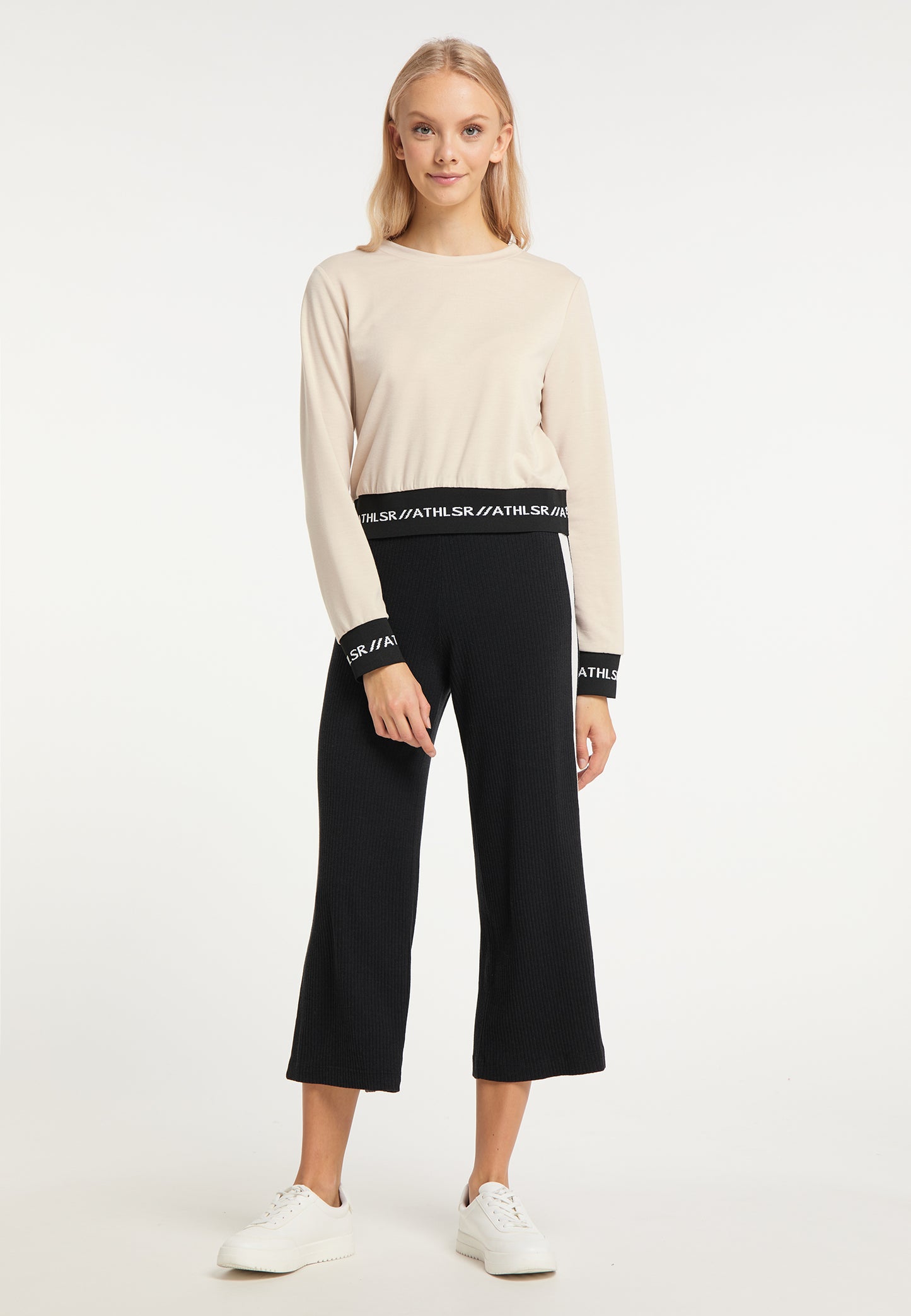 myMo ATHLSR Women's Sweater