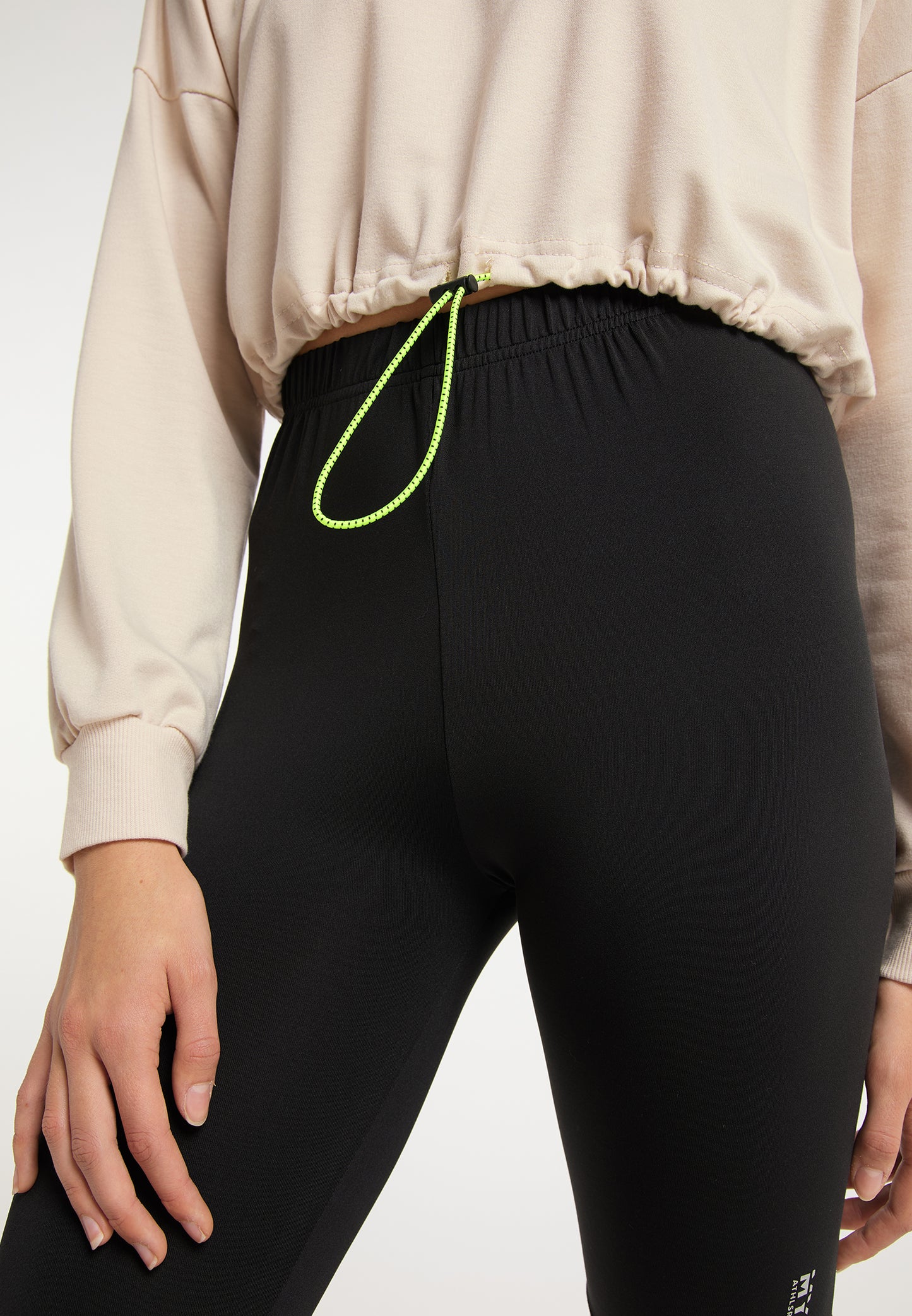 myMo ATHLSR Women's Sweater